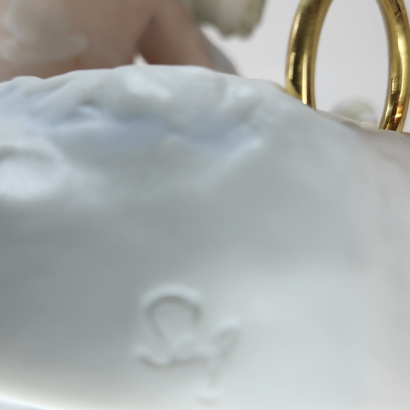 Precious Moments Porcelain,1996 Vtg Retire ANGEL ON EARTH, Boy & snow angel - Picture 7 of 13